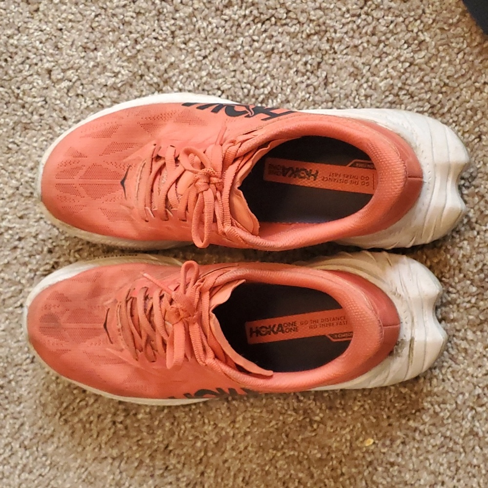 Hoka Carbon X 2